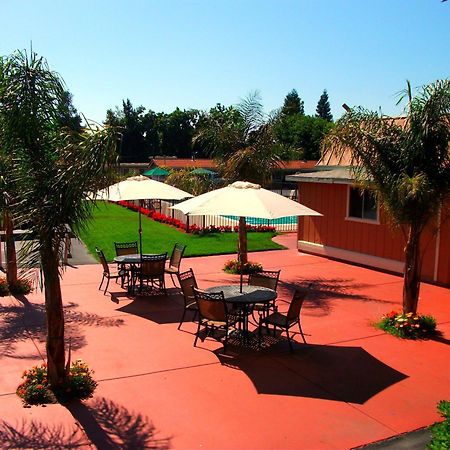 Tri-Valley Inn & Suites Pleasanton Exterior photo
