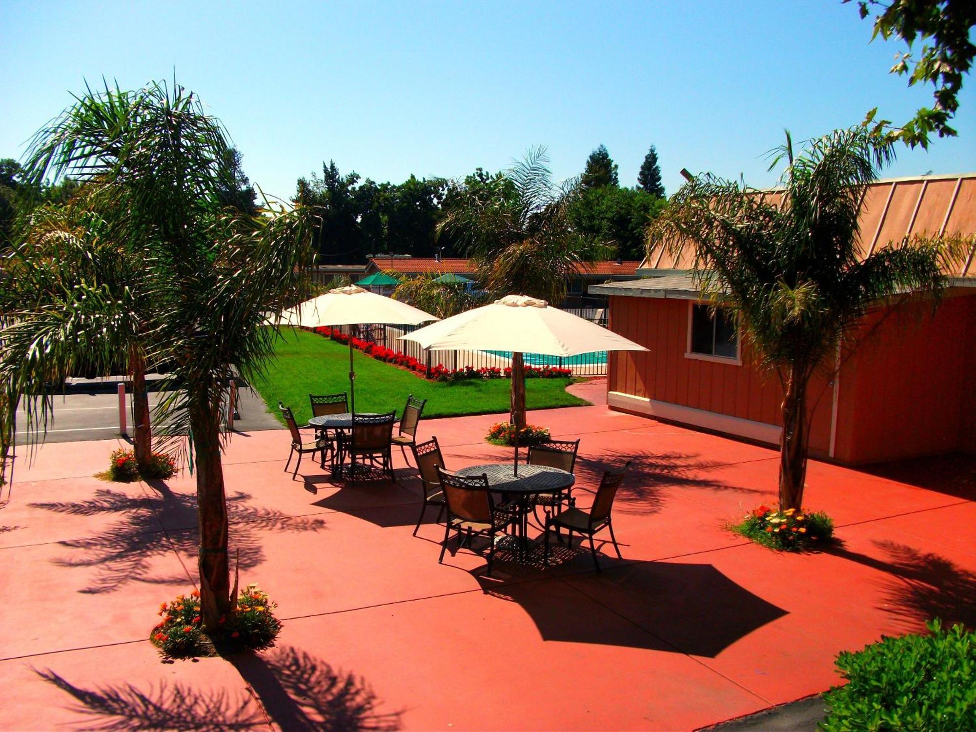 Tri-Valley Inn & Suites Pleasanton Exterior photo